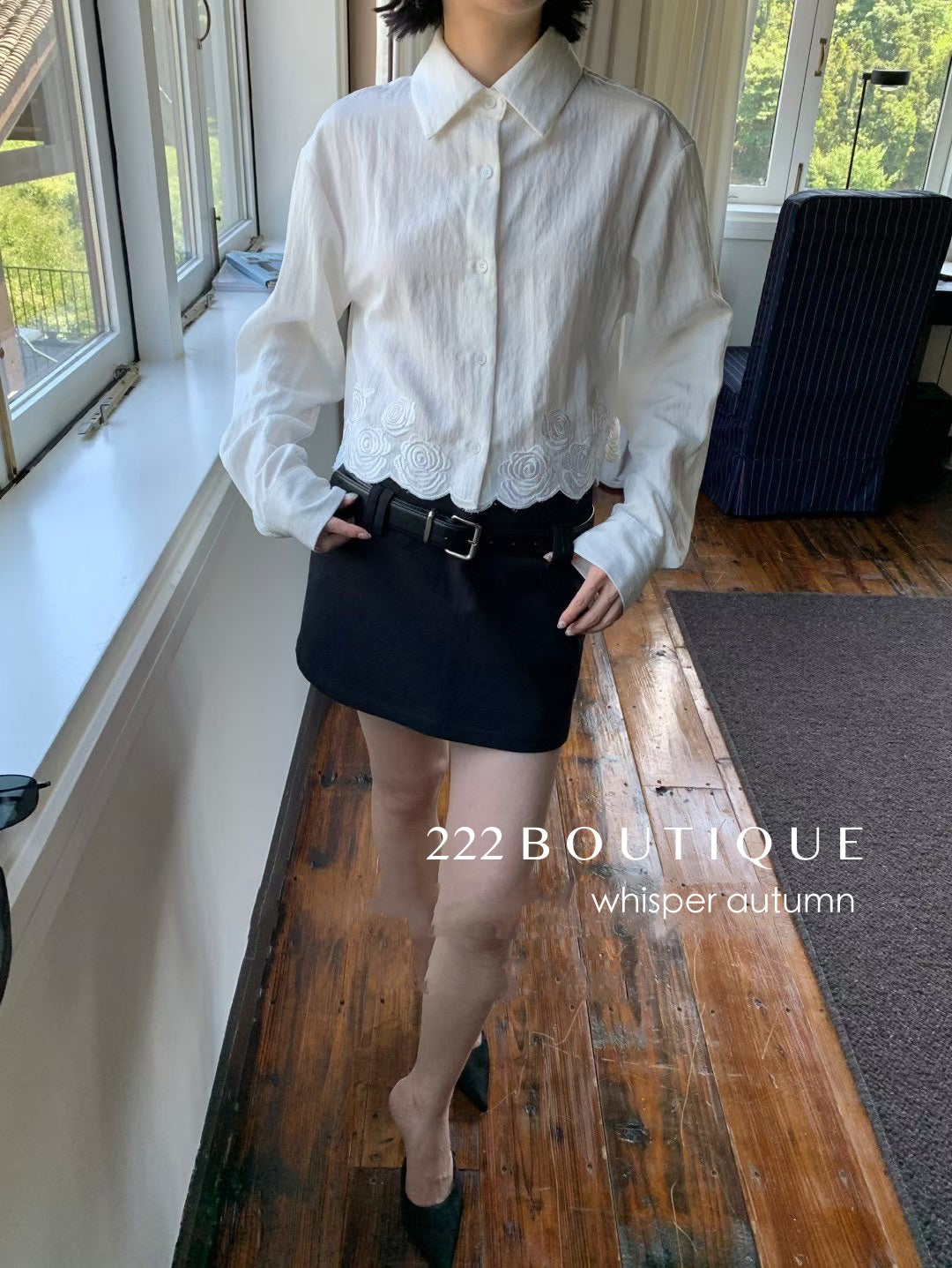16a74 Cropped floral-hem cotton shirt