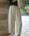 18q11 Wool carrot pants with elastic waist