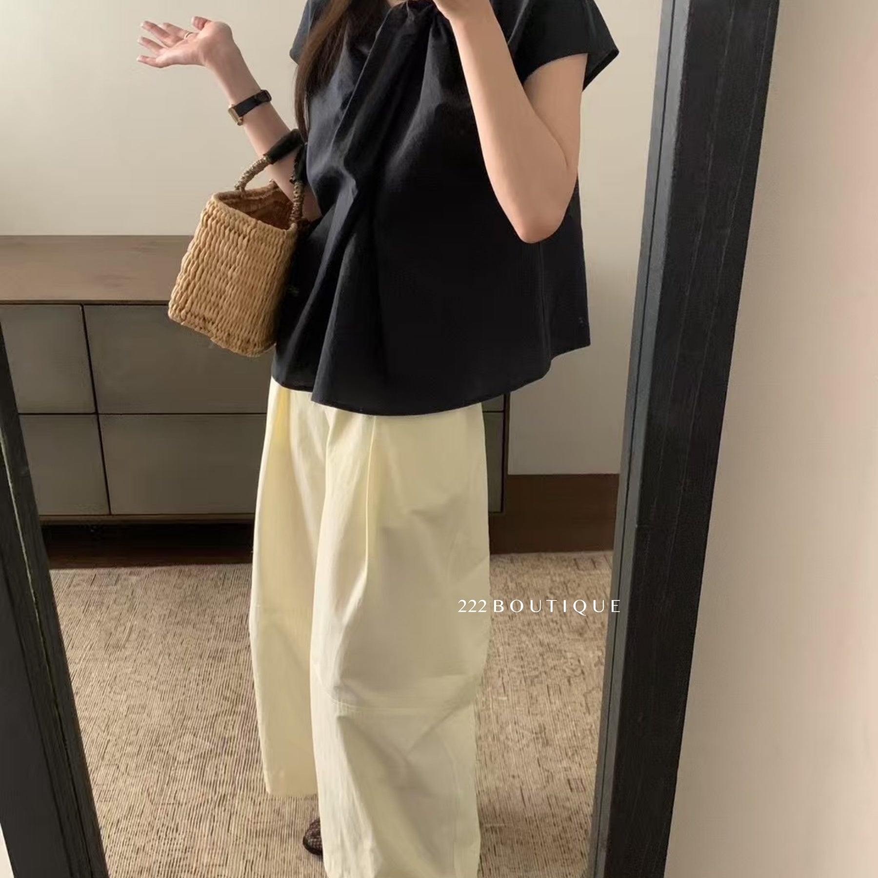 14a5 Basic round-neck shirt with cross-front detail