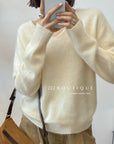 18a33 V-neck cashmere sweater