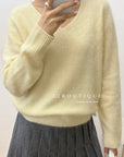 18a33 V-neck cashmere sweater