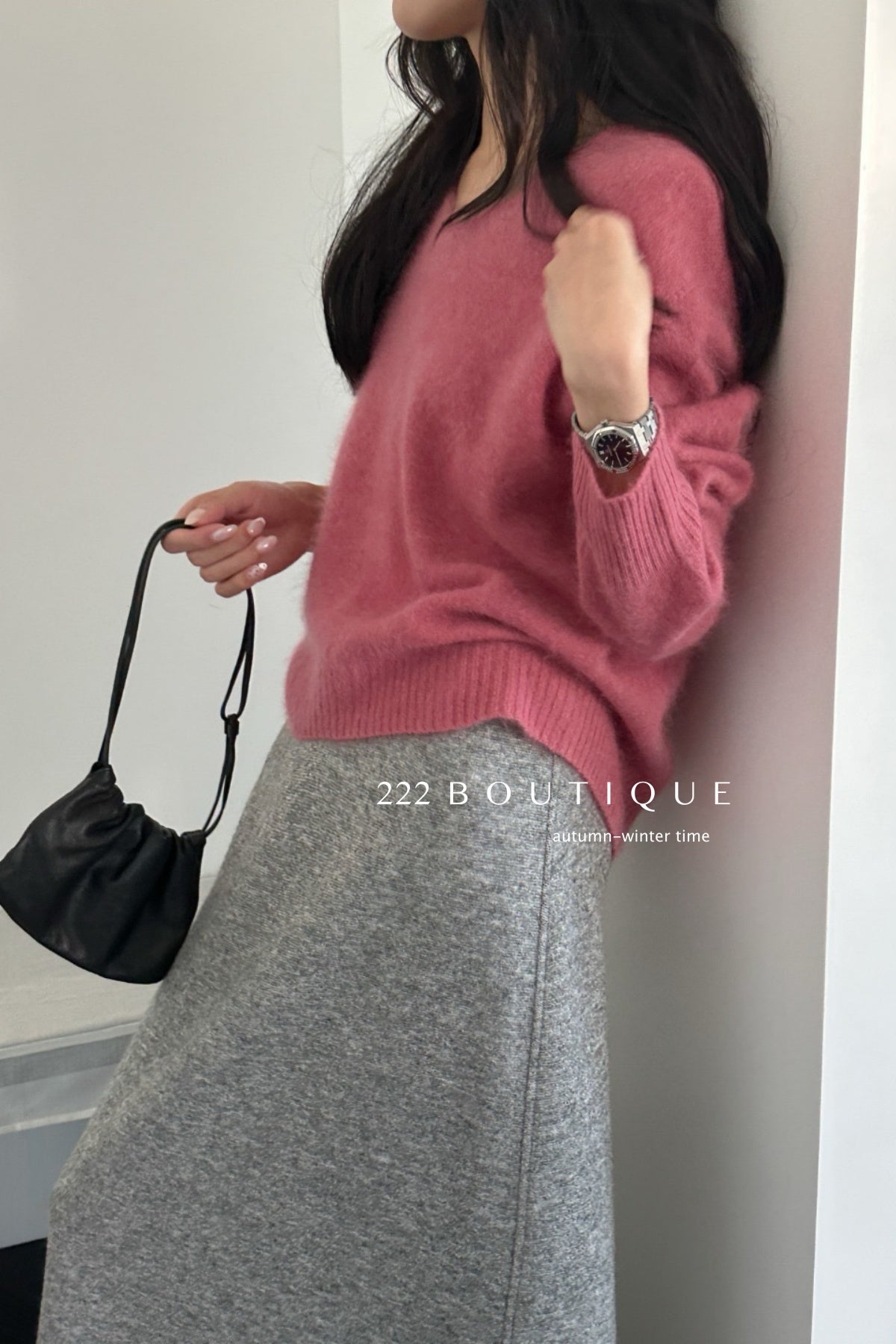 18a33 V-neck cashmere sweater