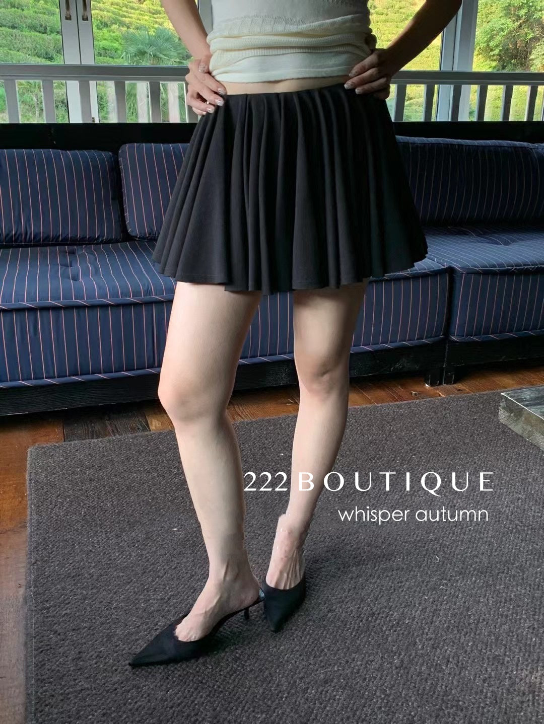 16v21 Pleated mini skirt
