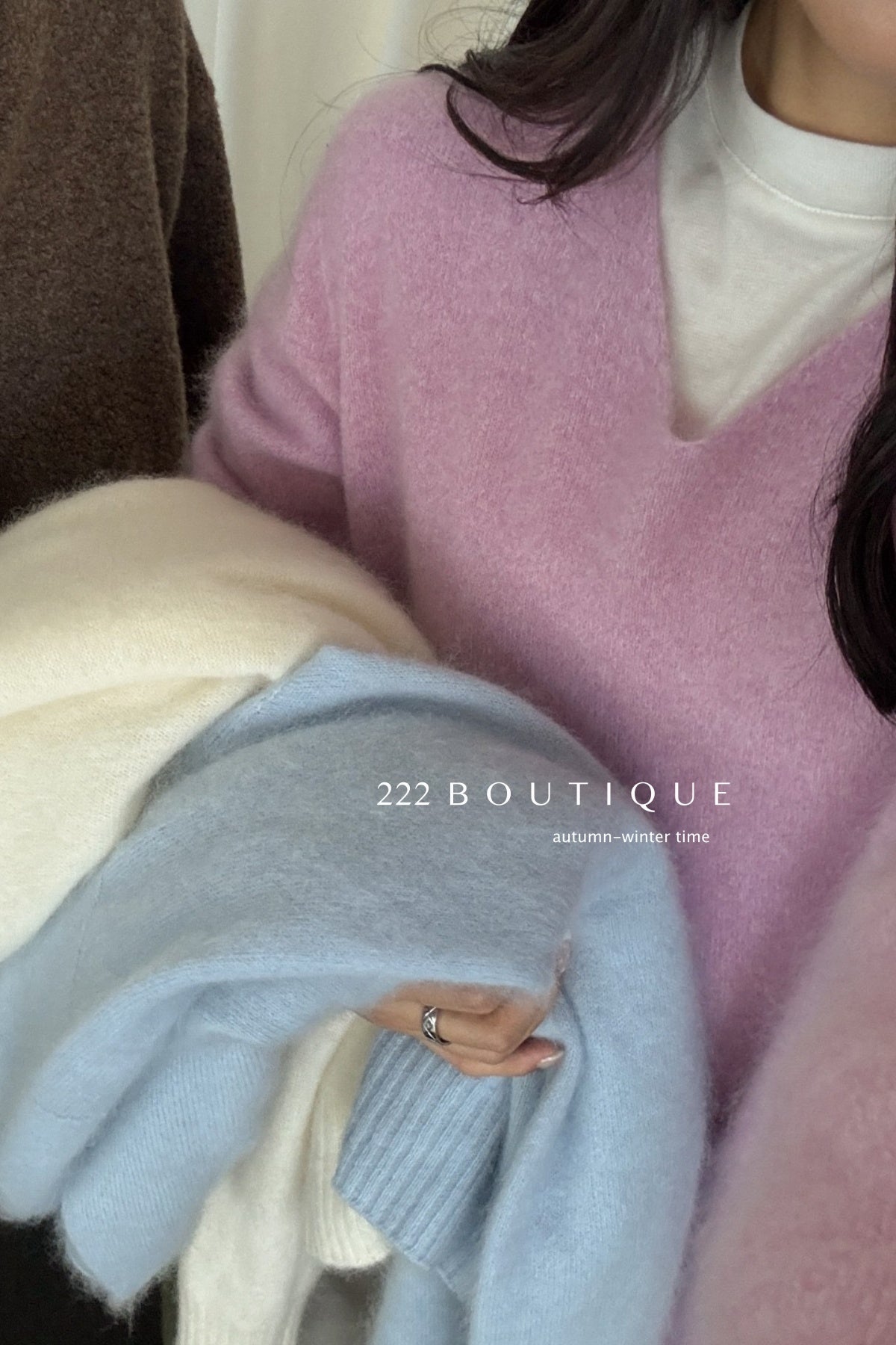 18a33 V-neck cashmere sweater