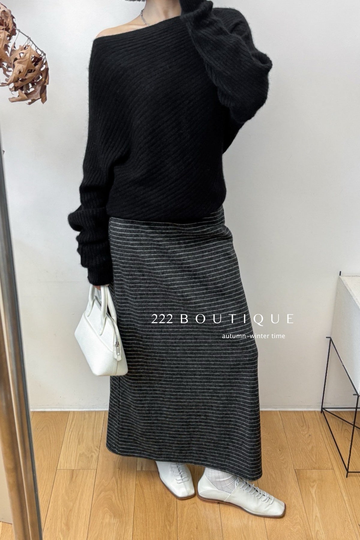 18a34 Off-shoulder cashmere sweater