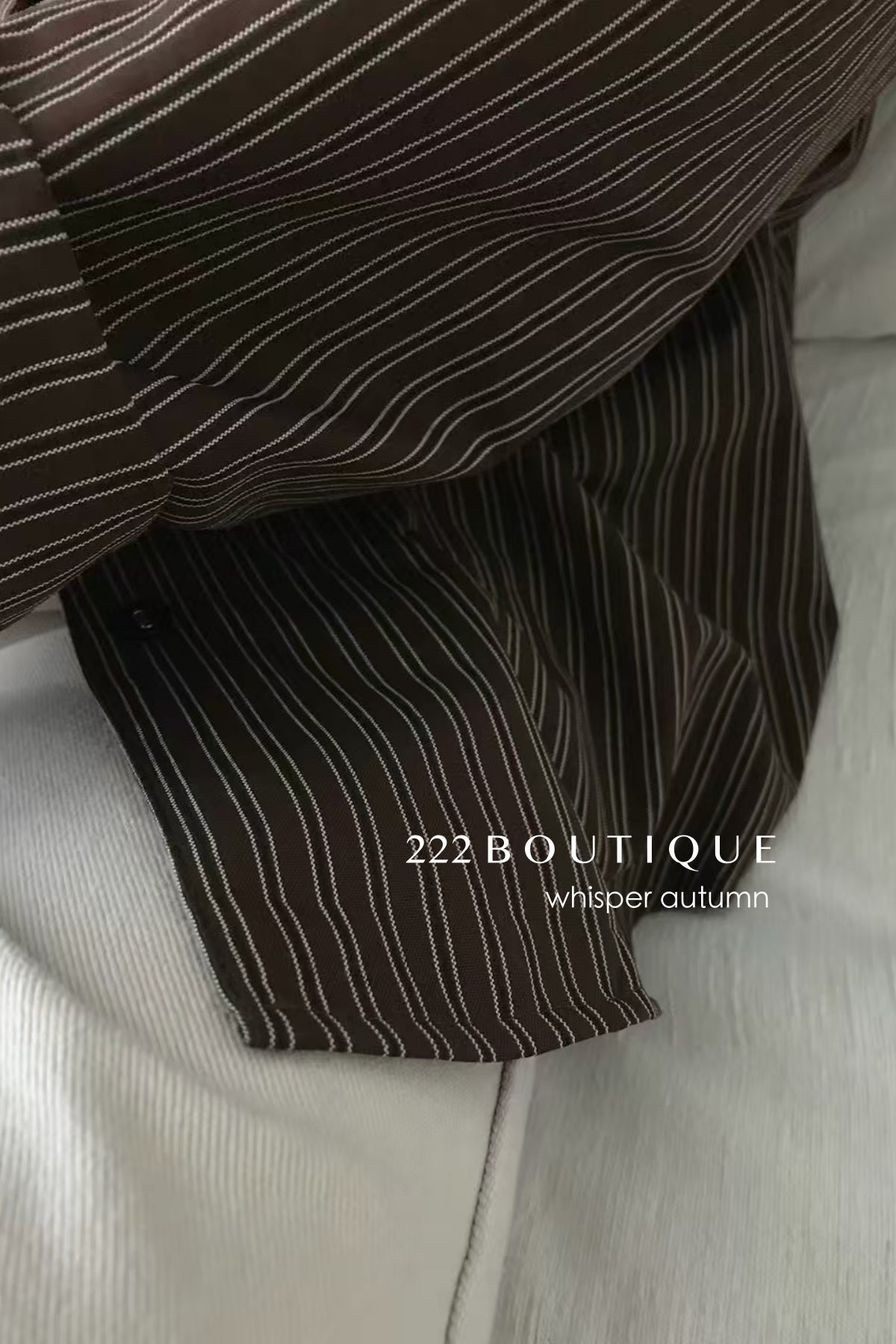 16A66 Striped cotton shirt – brown &amp; white tones