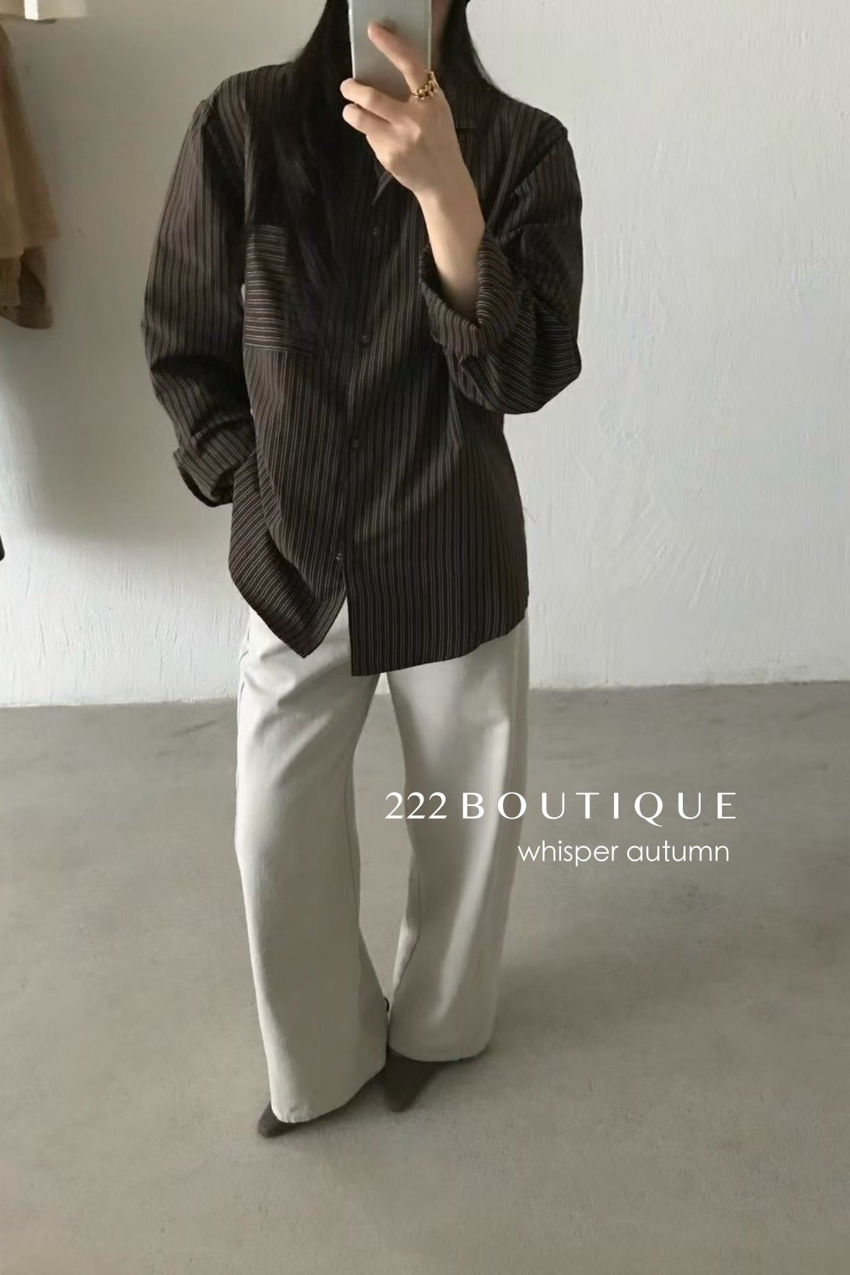 16A66 Striped cotton shirt – brown &amp; white tones