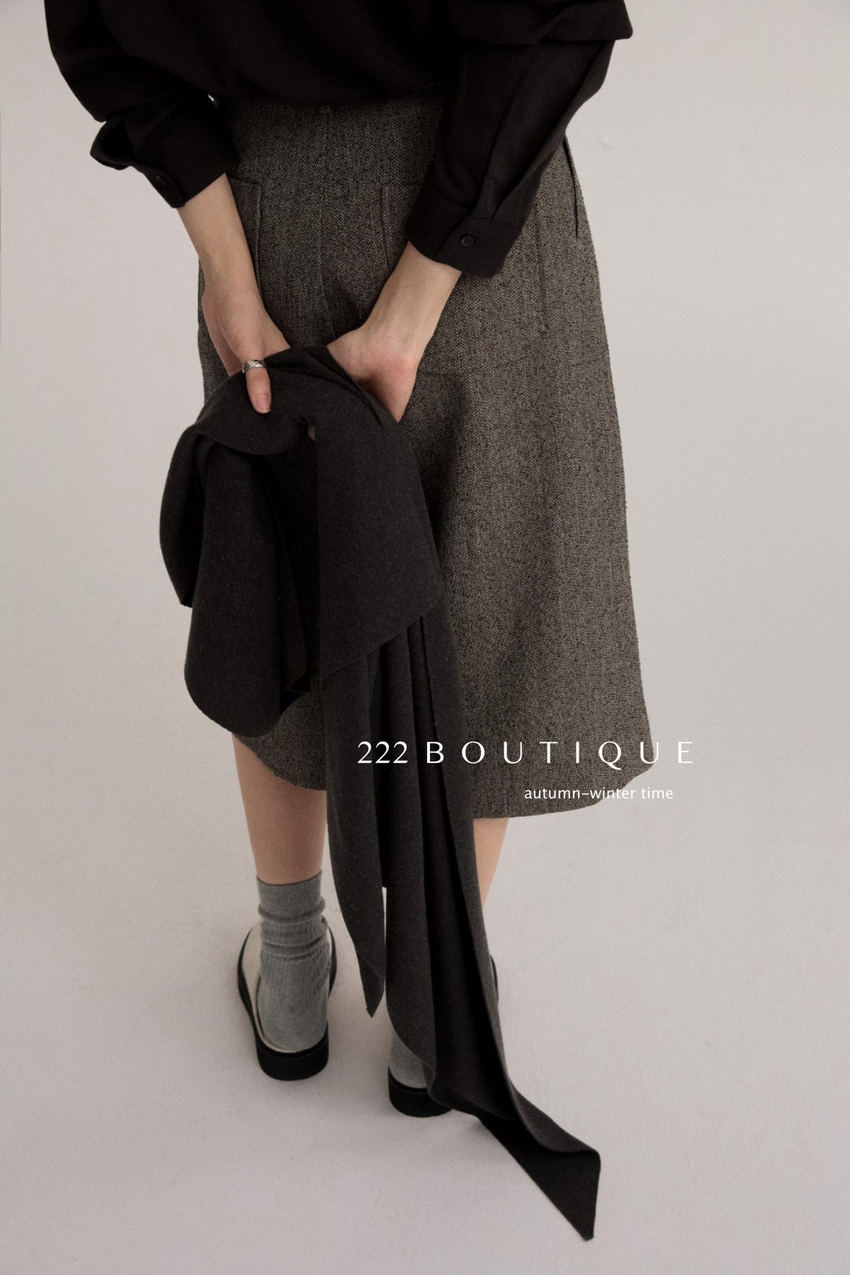 18q14 Basic high-waist wool culottes