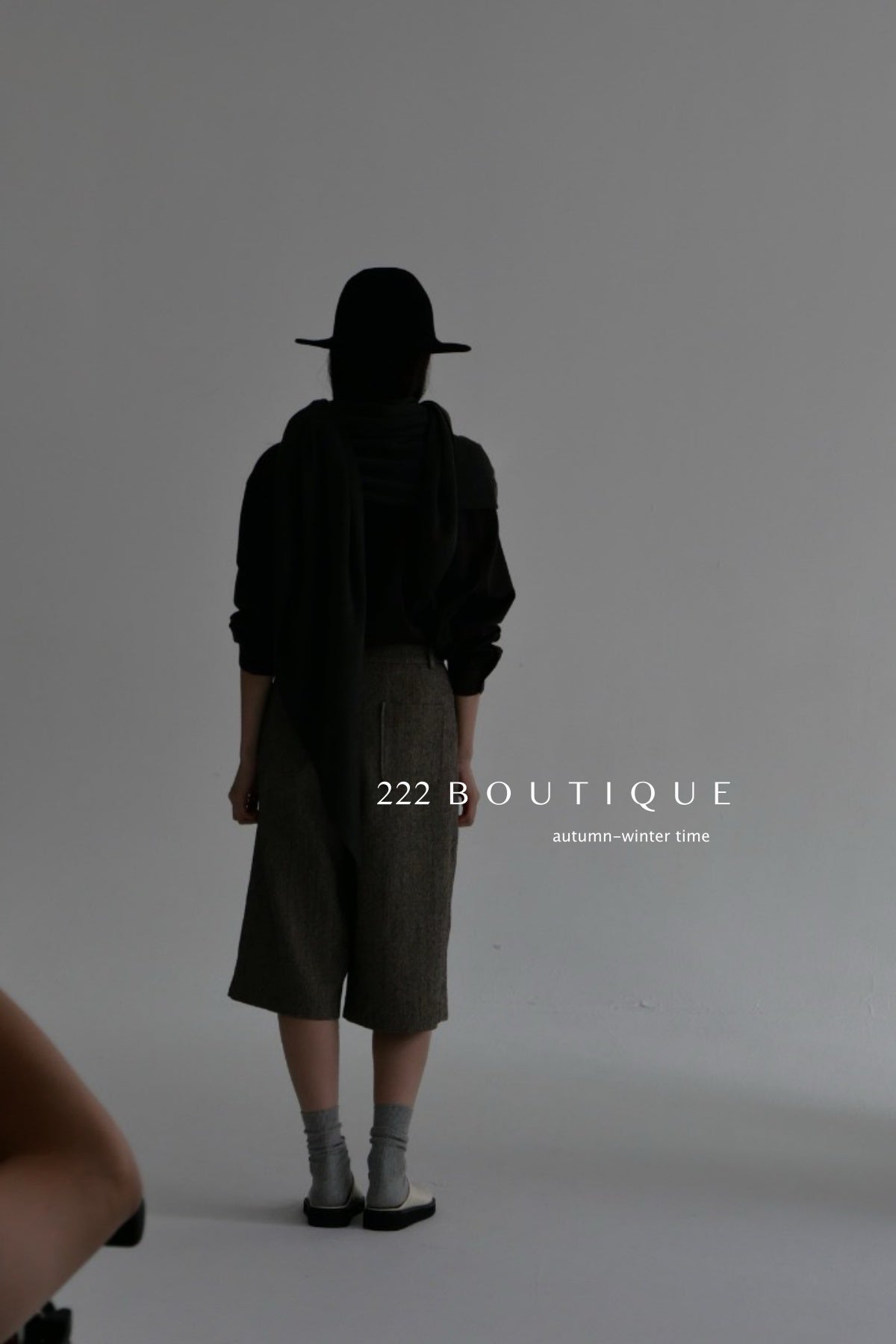 18q14 Basic high-waist wool culottes