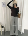 17q33 Cotton trousers with ruffled waist