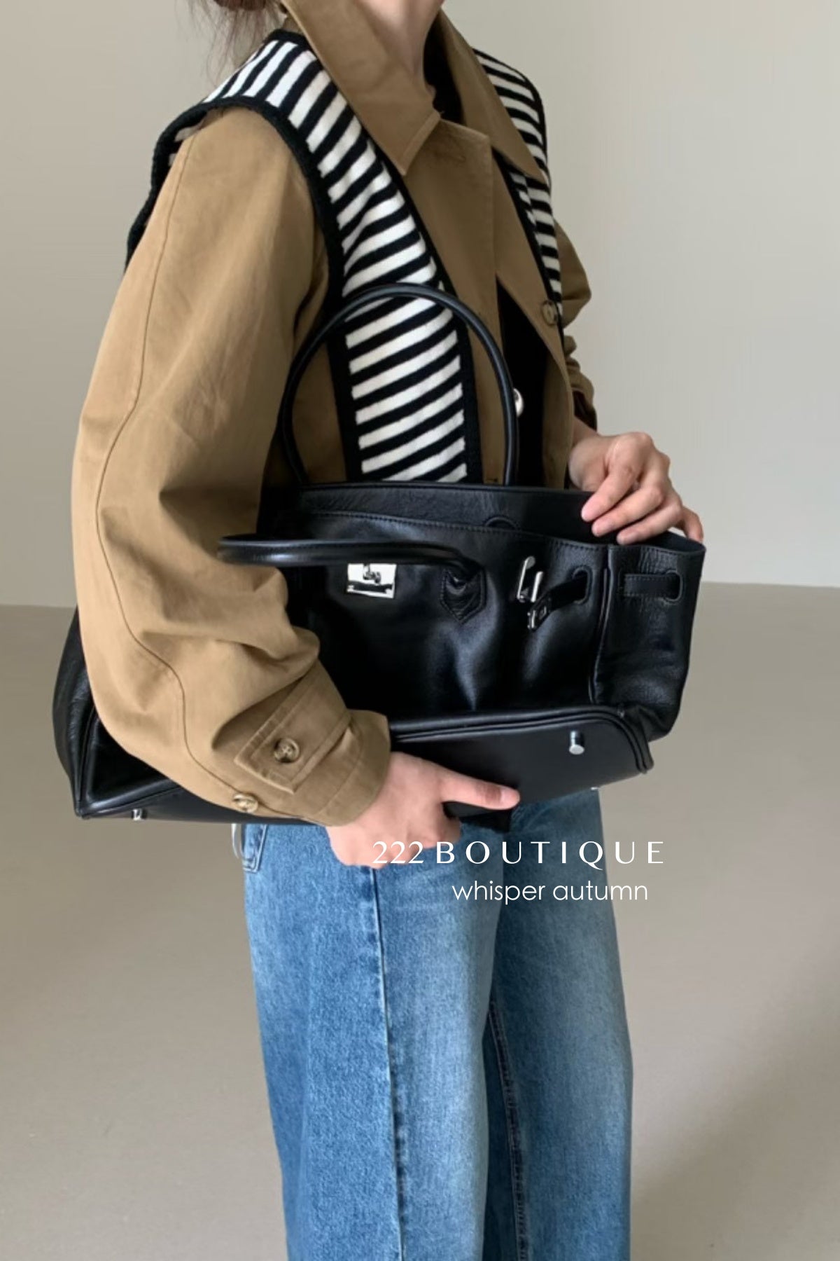 17a63 Suede trench-style jacket with classic collar and scarf