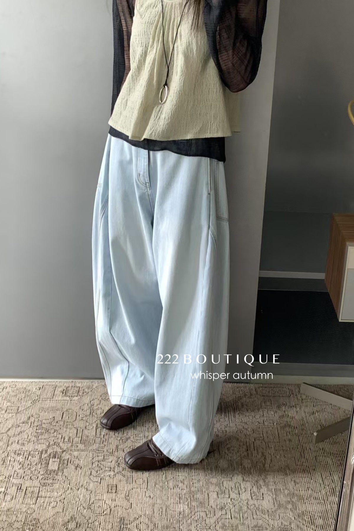 17q34 Basic baggy jeans