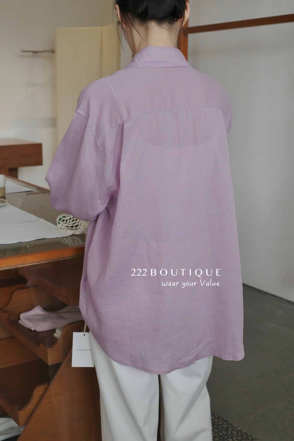 13a20 Basic button-down shirt