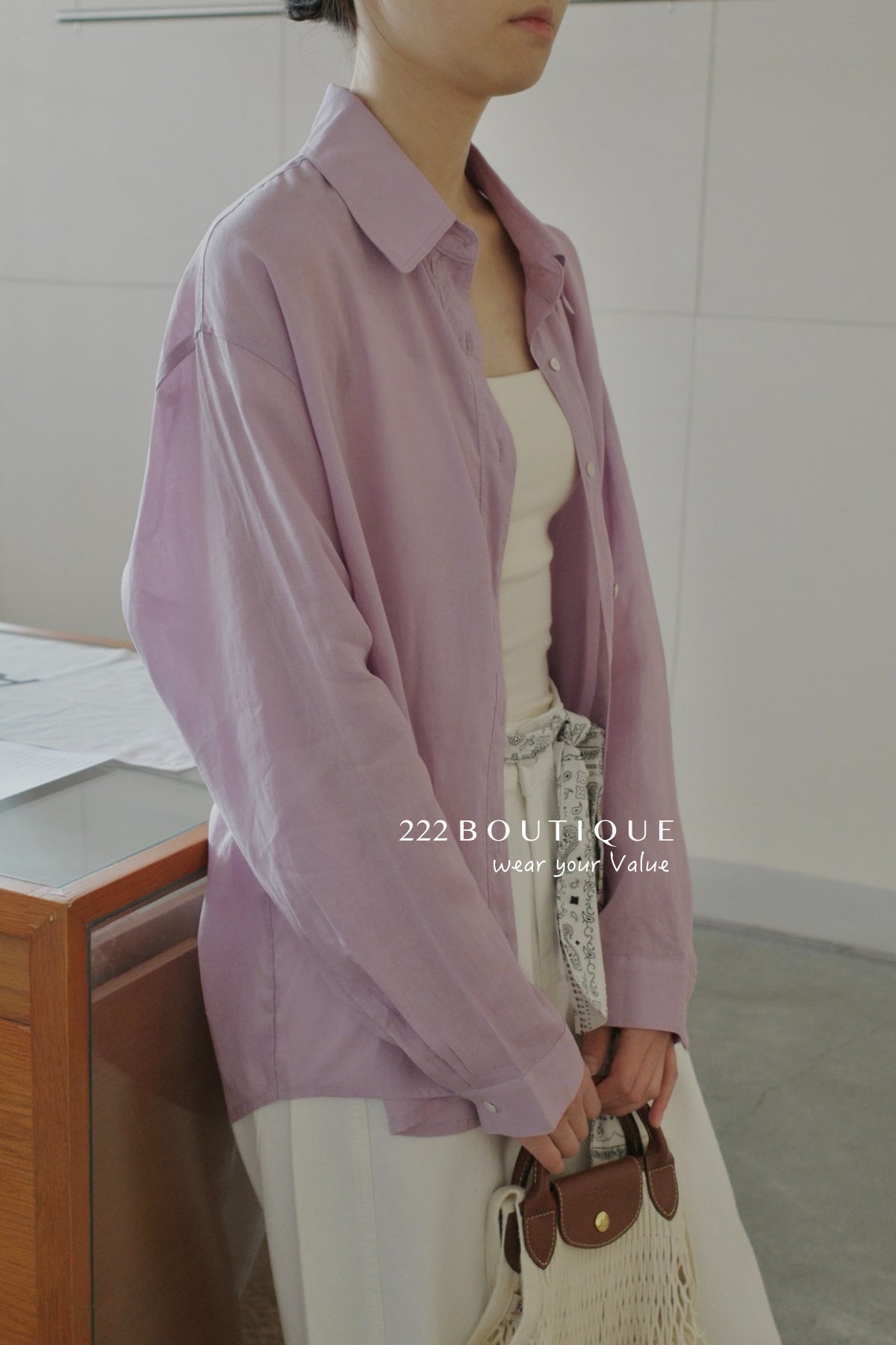 13a20 Basic button-down shirt