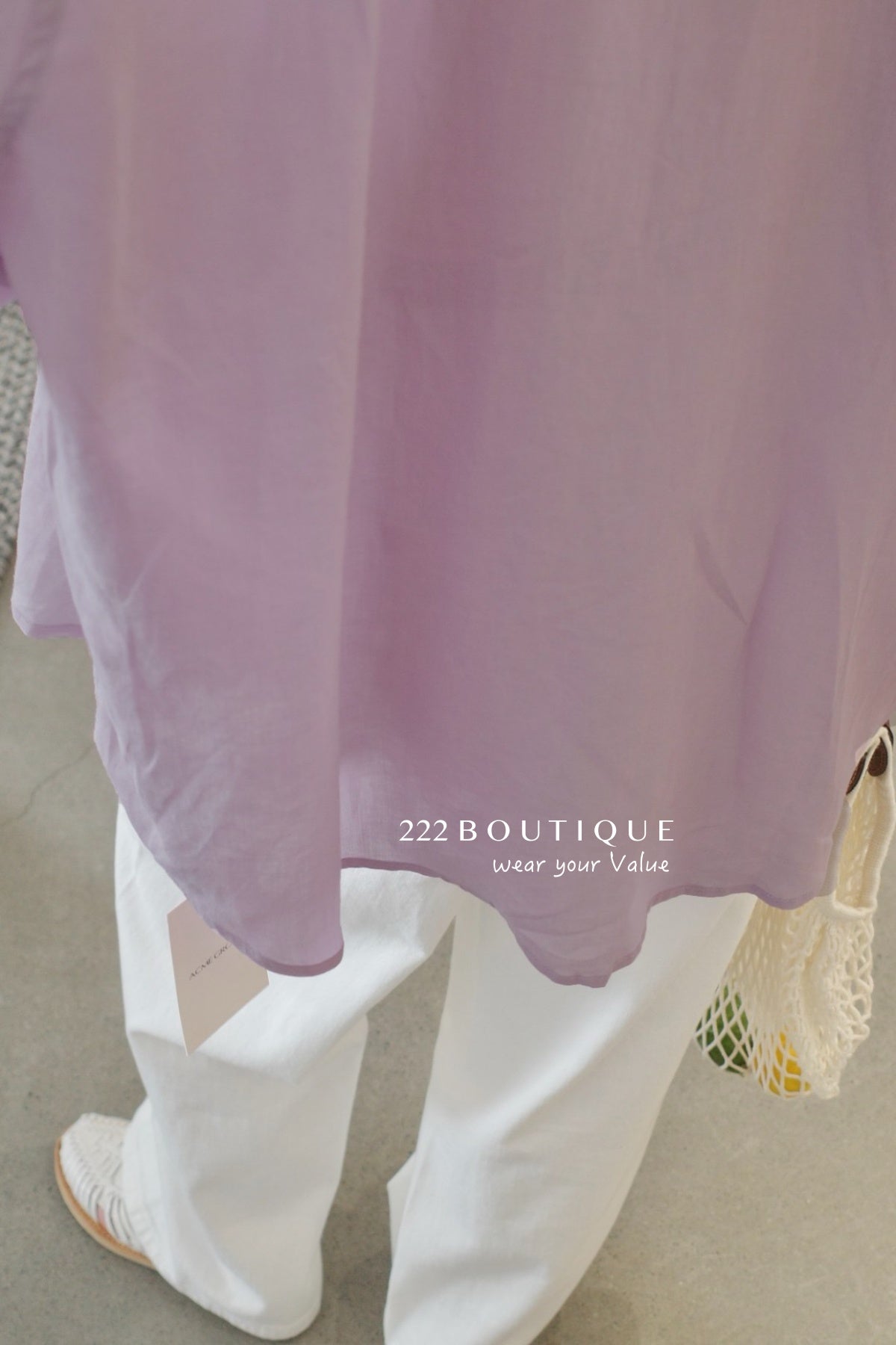 13a20 Basic button-down shirt