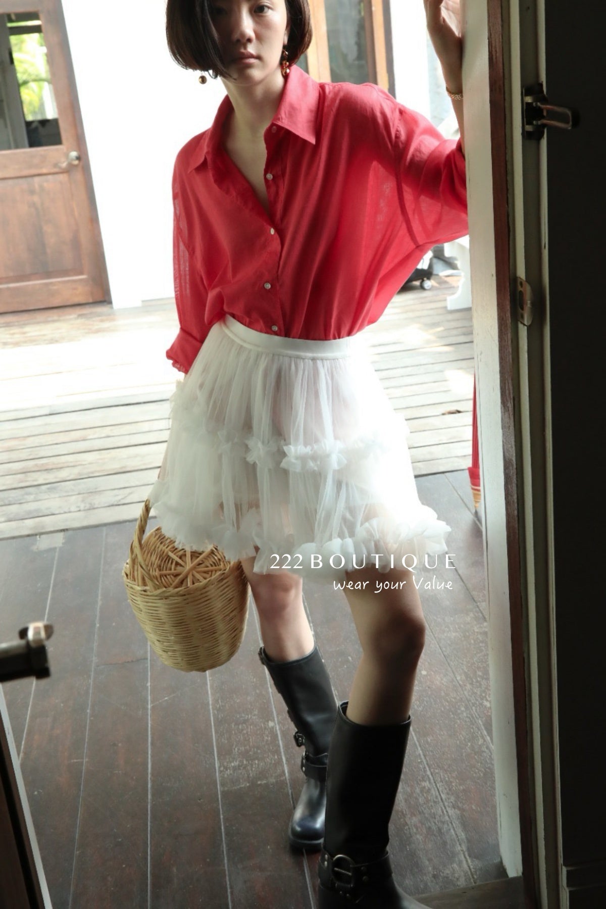13a20 Basic button-down shirt