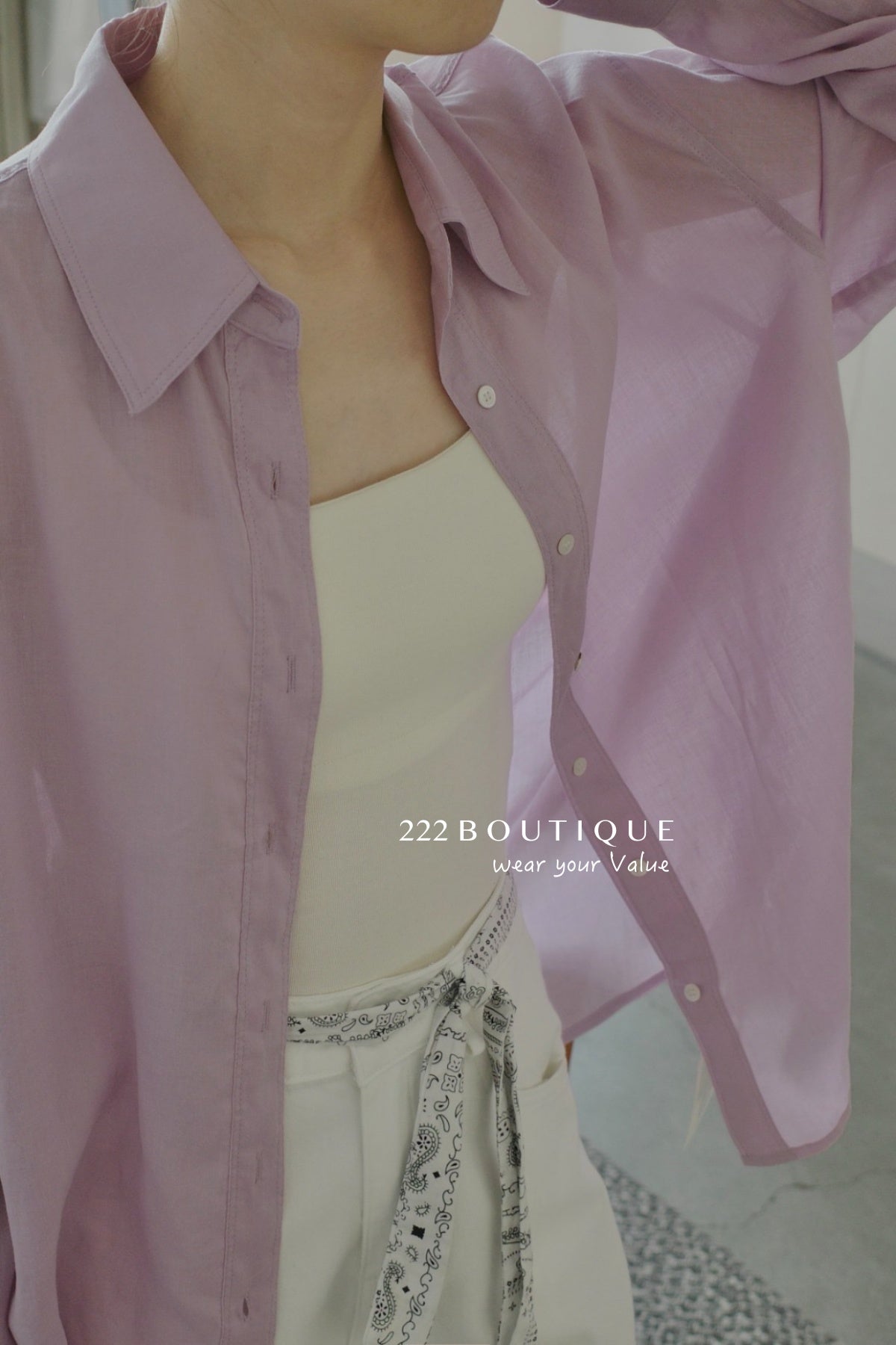 13a20 Basic button-down shirt