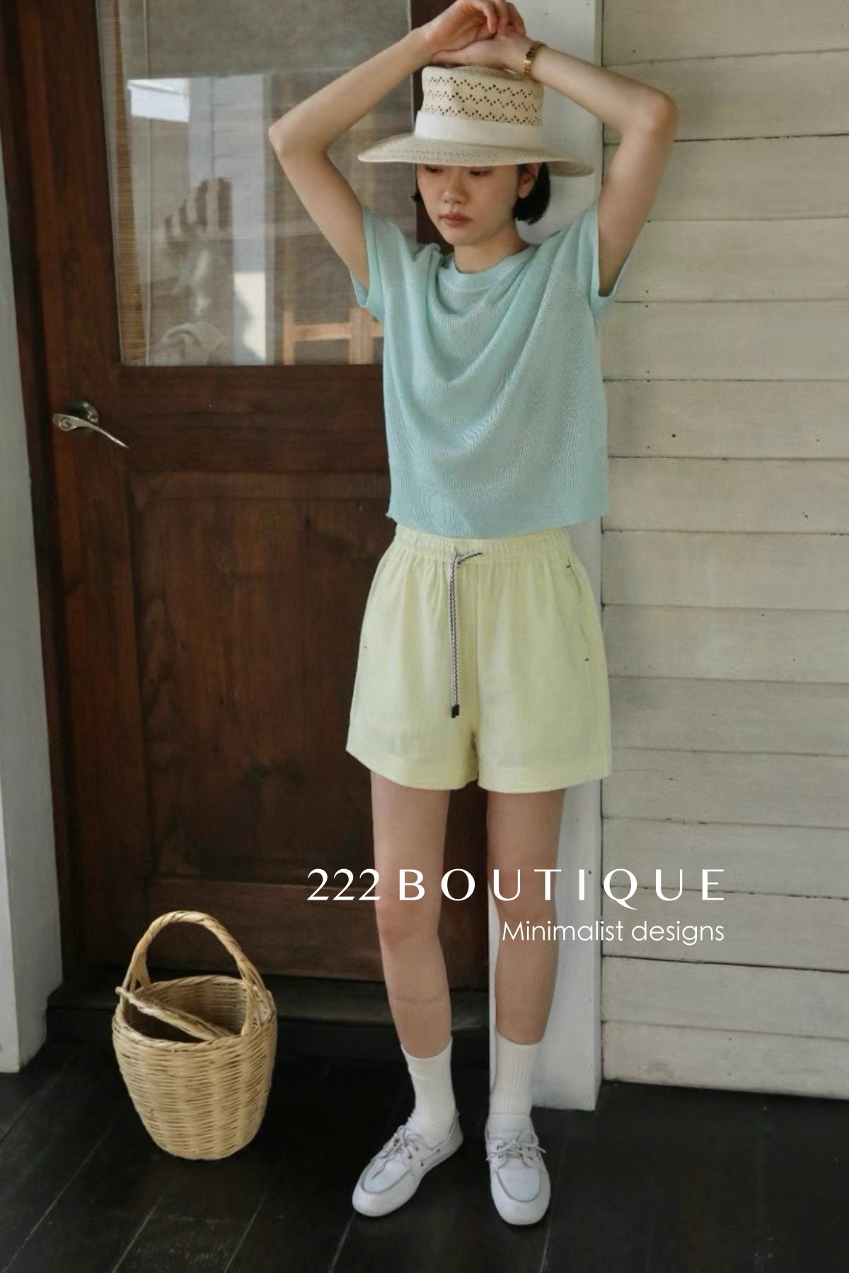 12q74 Short-sleeve knit top