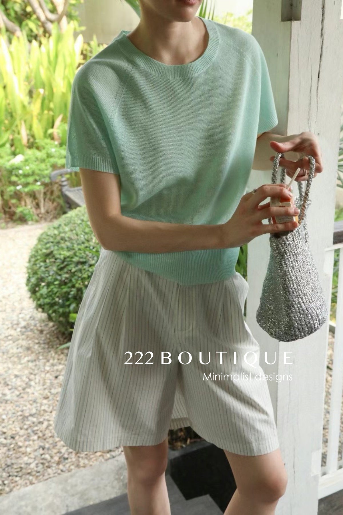 12q74 Short-sleeve knit top