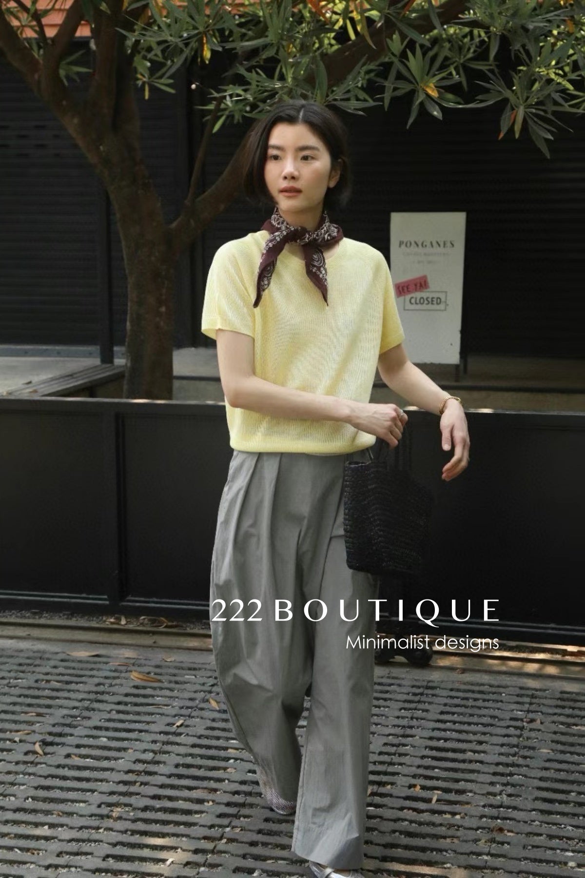 12q74 Short-sleeve knit top