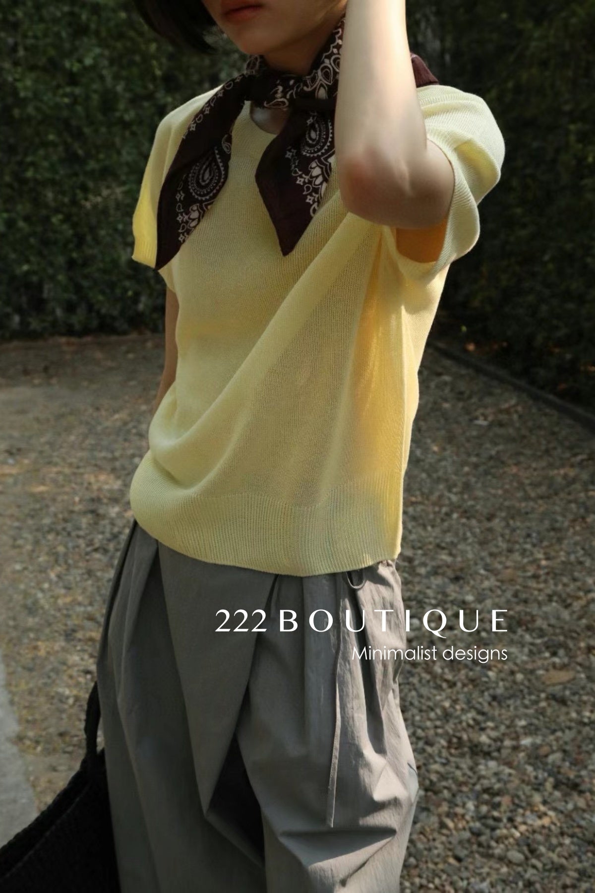 12q74 Short-sleeve knit top
