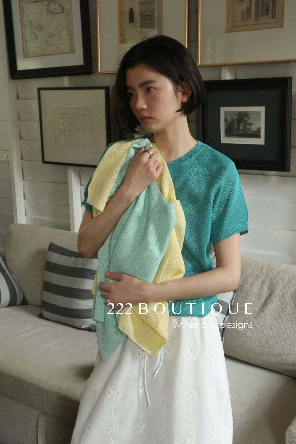 12q74 Short-sleeve knit top