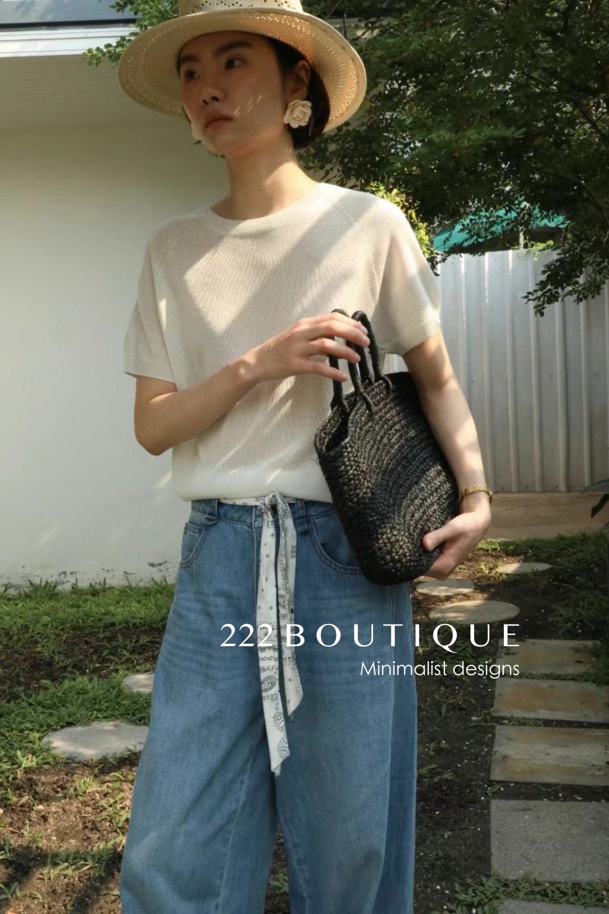 12q74 Short-sleeve knit top