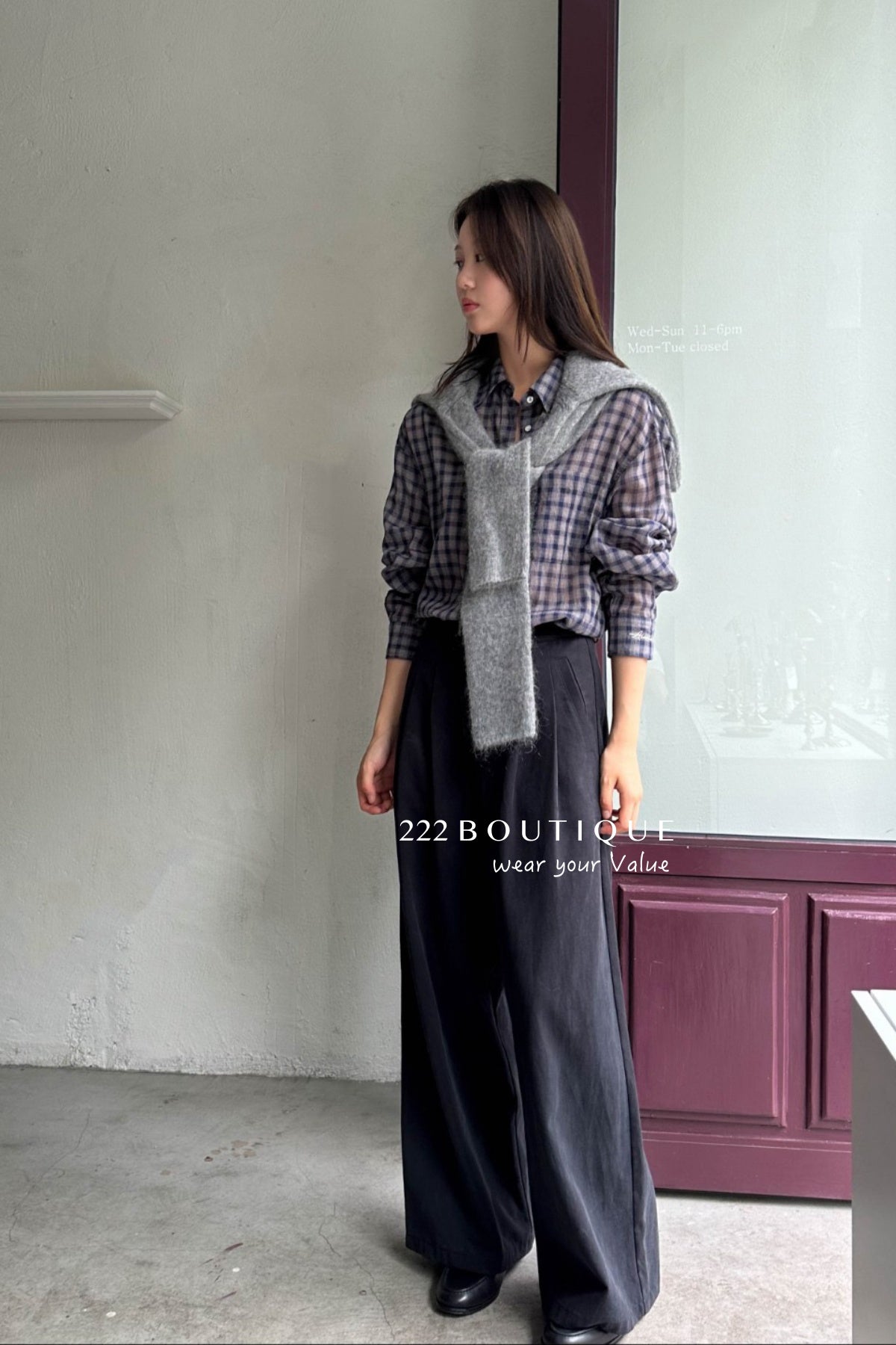 13a65 Summer-ready striped button-down shirt