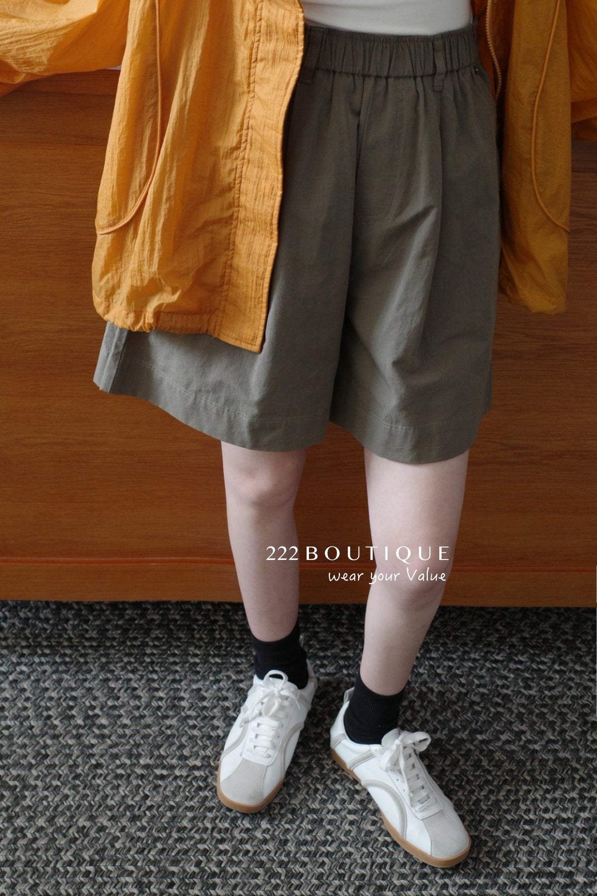 13q27 Basic Bermuda shorts