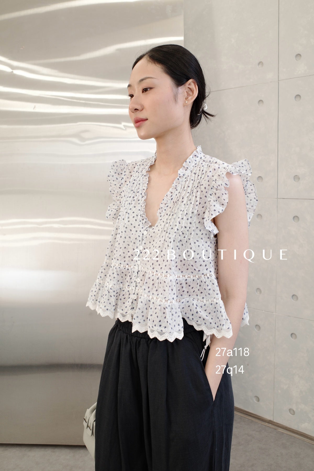 27A118-  FLORAL RUFFLE TOP