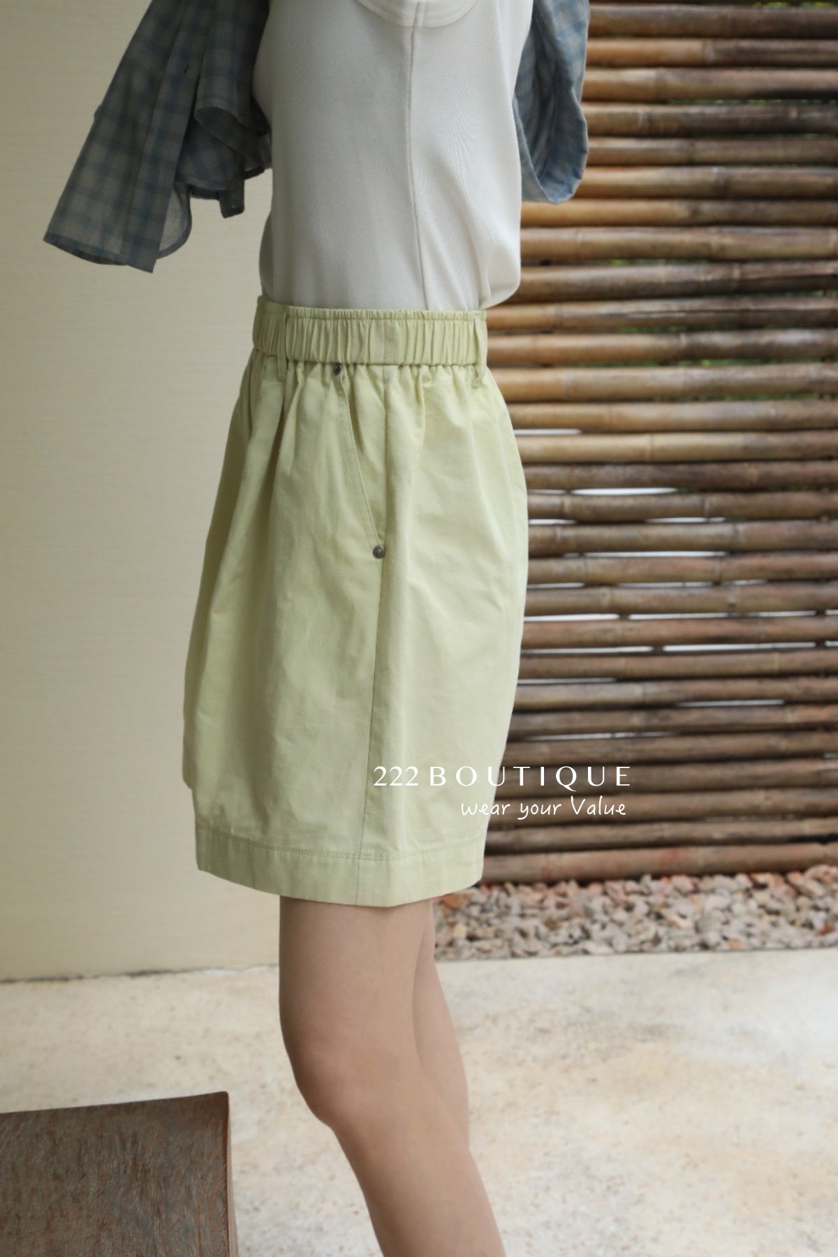 13q27 Basic Bermuda shorts