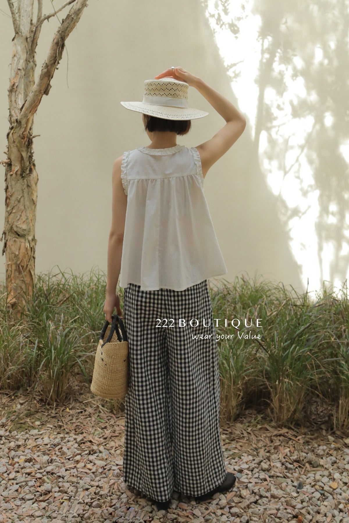13q28 Lightweight straight-leg pants for summer
