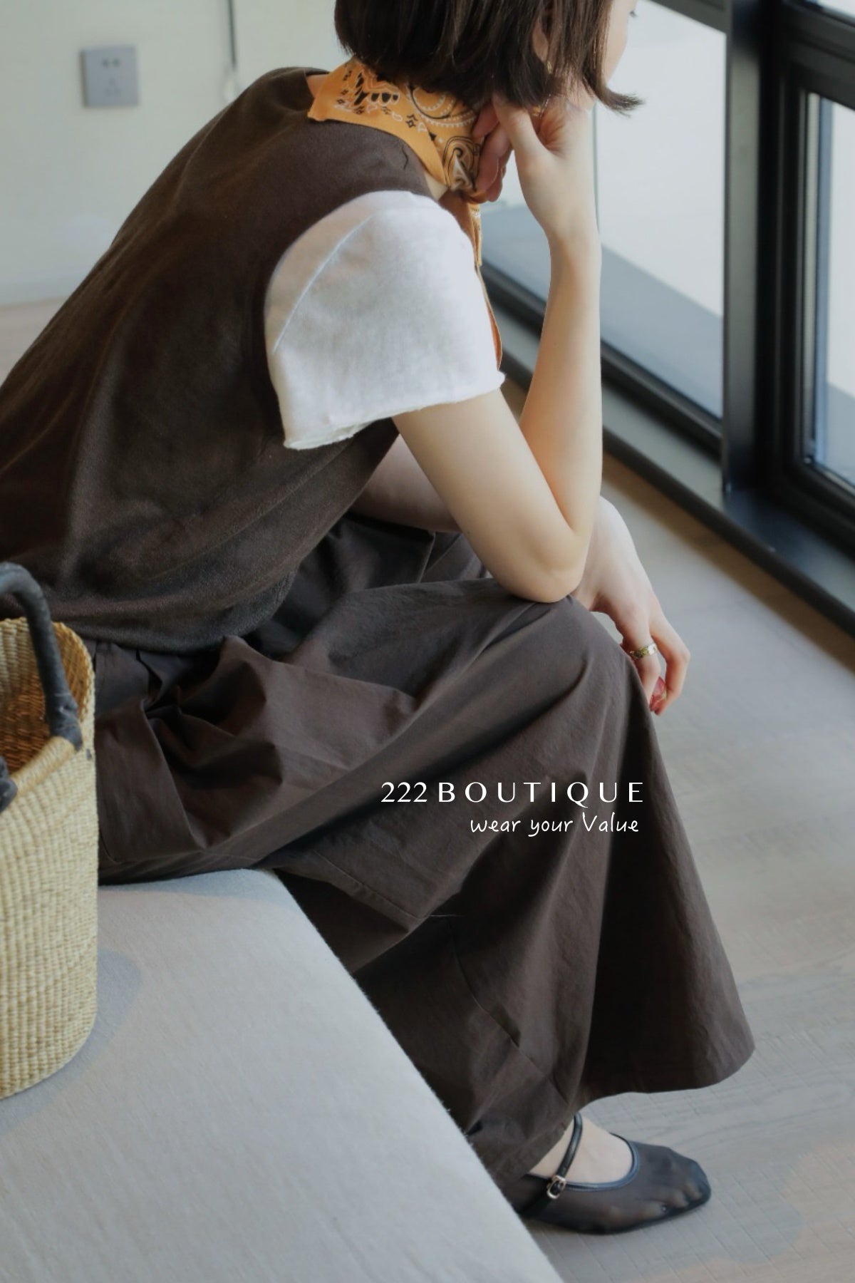 13q30 Straight-leg summer trousers – minimalist and breathable