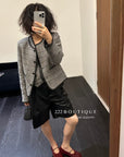 16a110 Tweed wool jacket with round neck