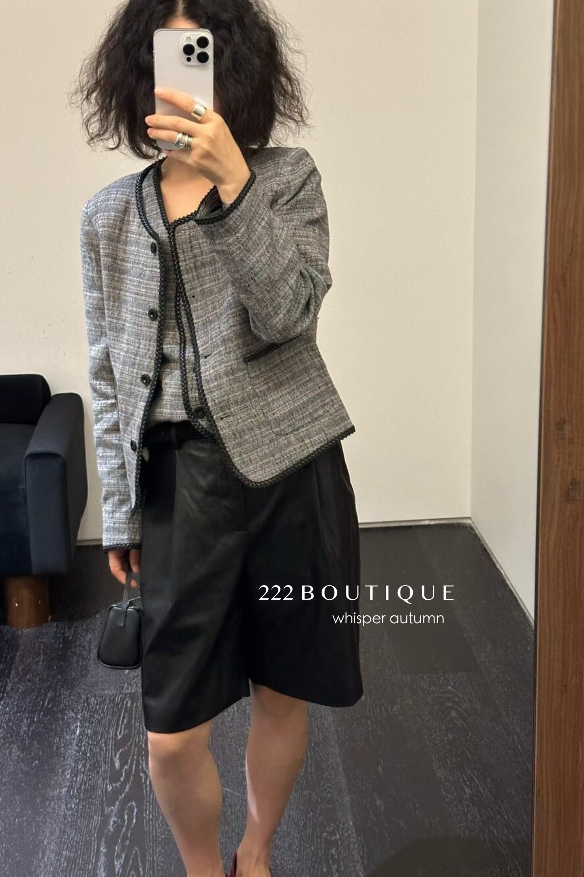 16a110 Tweed wool jacket with round neck