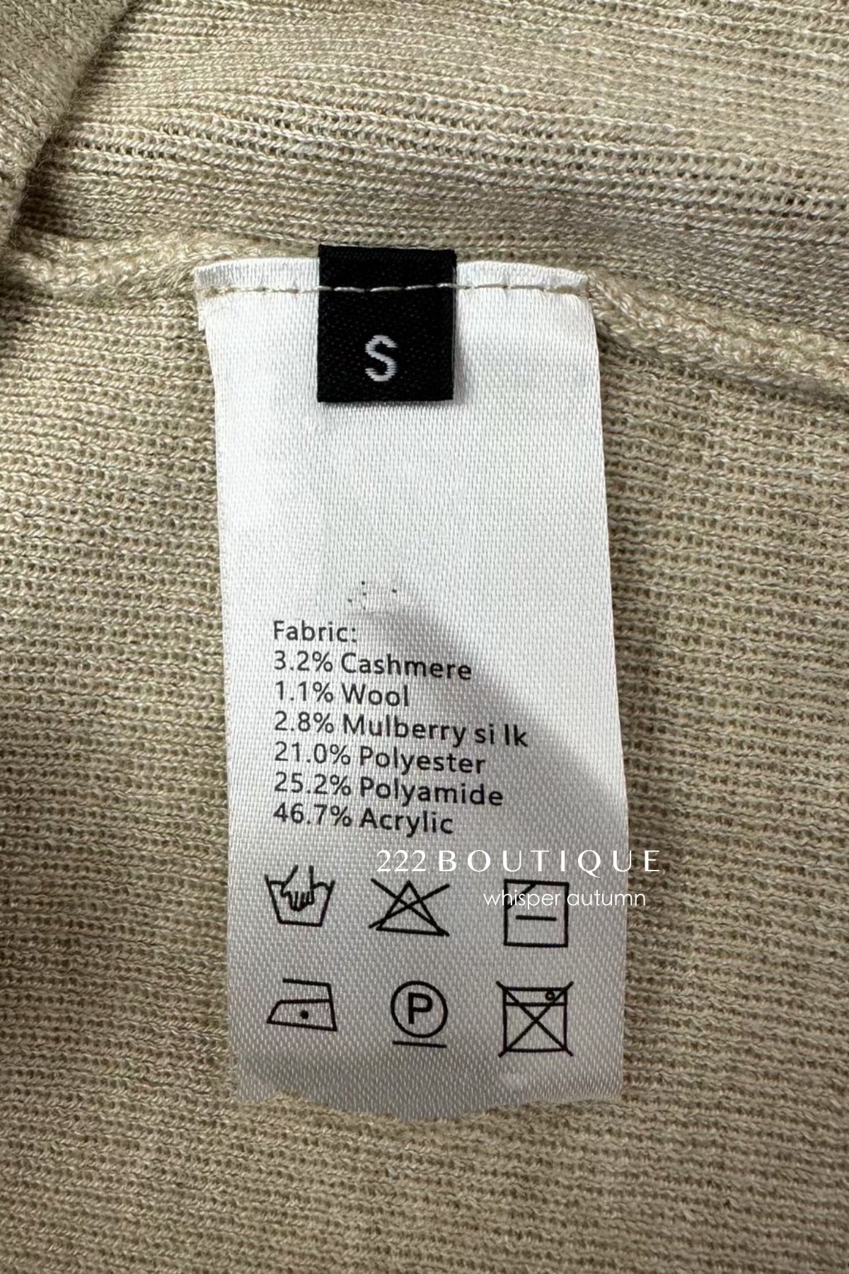 16a108 Basic Mongtoghi shirt with notch collar
