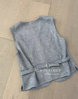 16a107 V-neck gilet