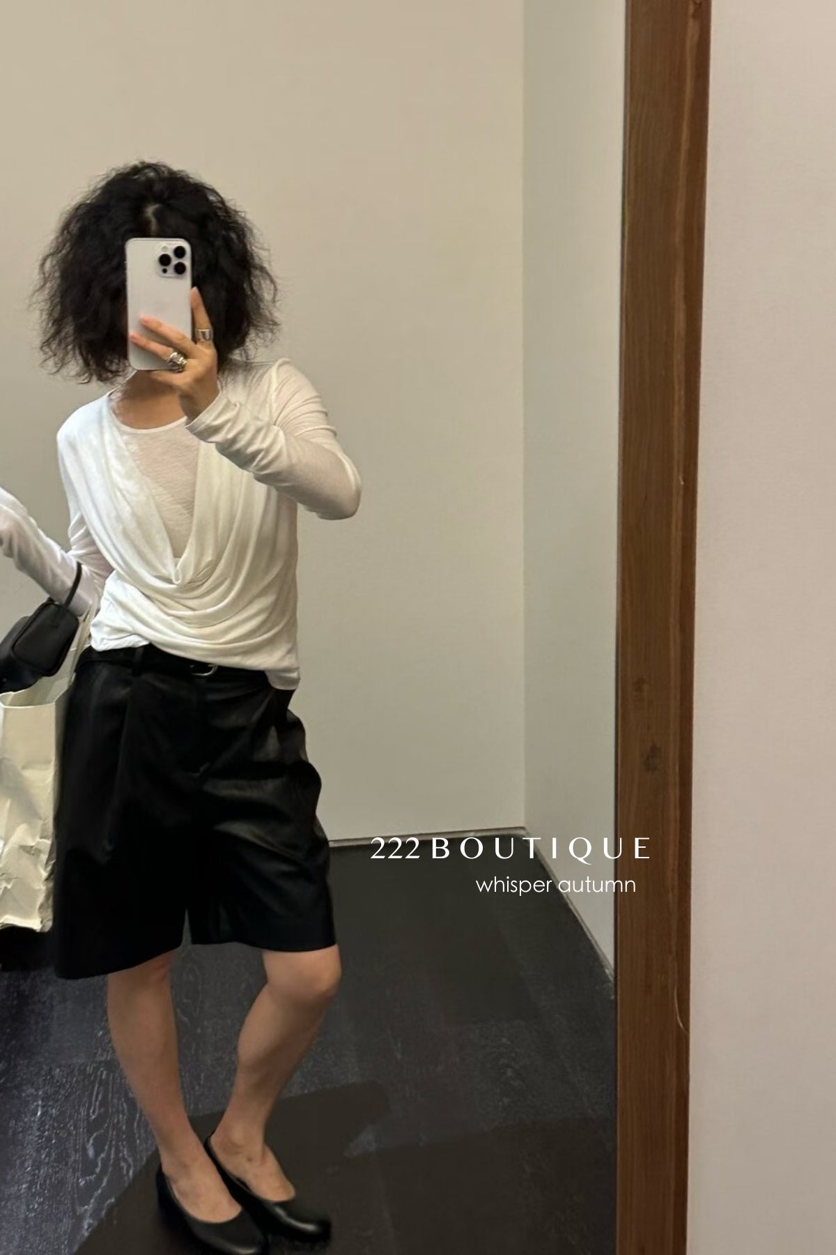 16a115 Basic layered off-shoulder top