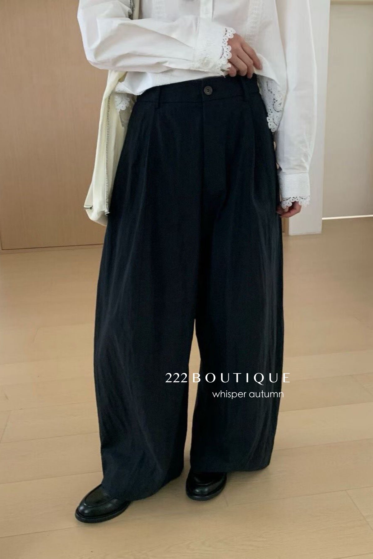 17q4 Straight-leg trousers with back elastic