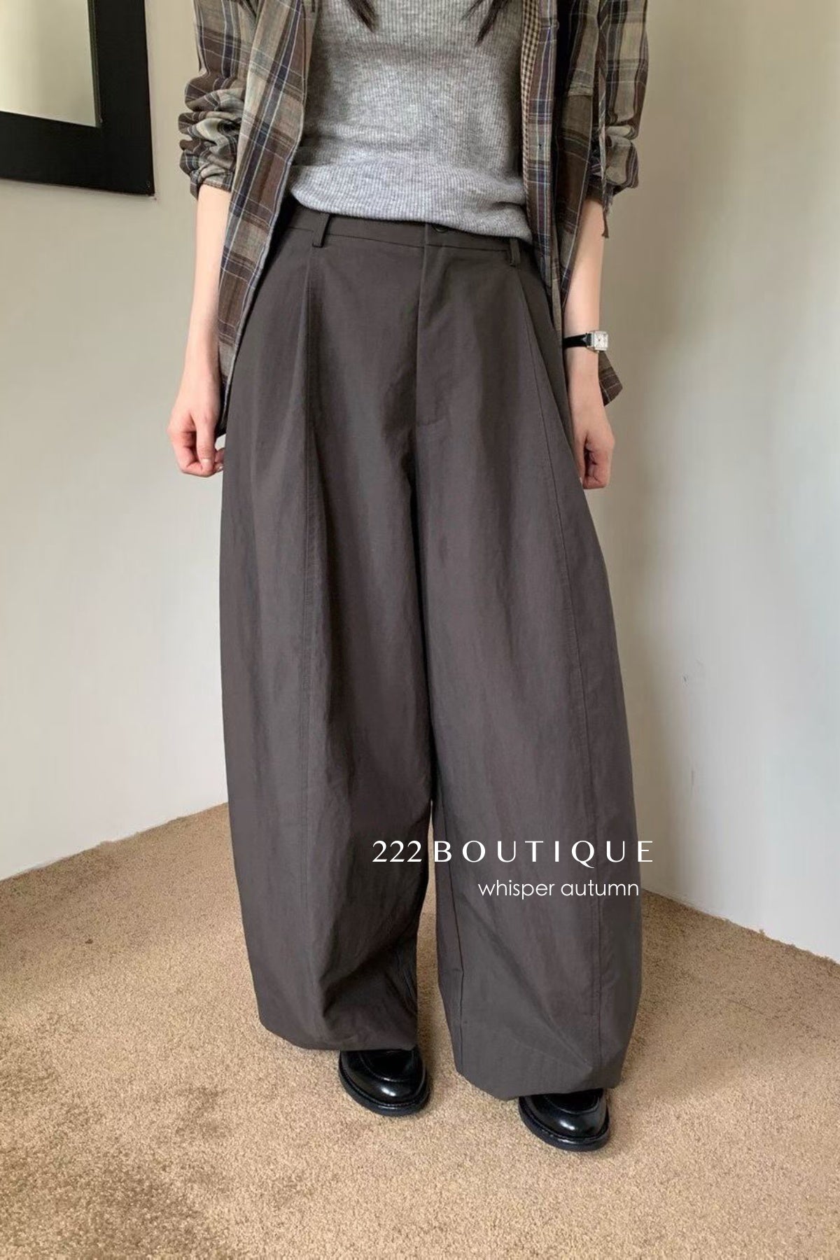 17q4 Straight-leg trousers with back elastic