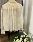 17a7 Silk blouse with lace sleeve details