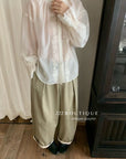 17a7 Silk blouse with lace sleeve details