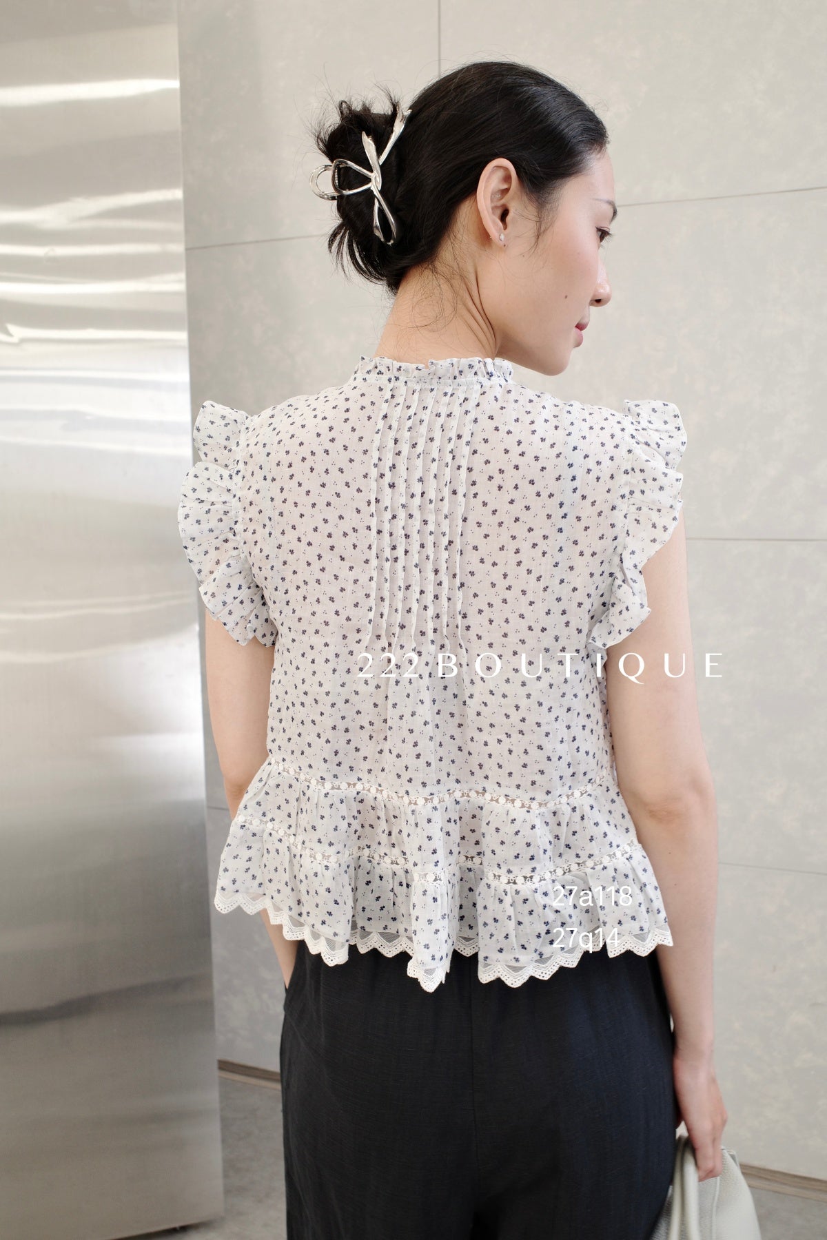 27A118-  FLORAL RUFFLE TOP