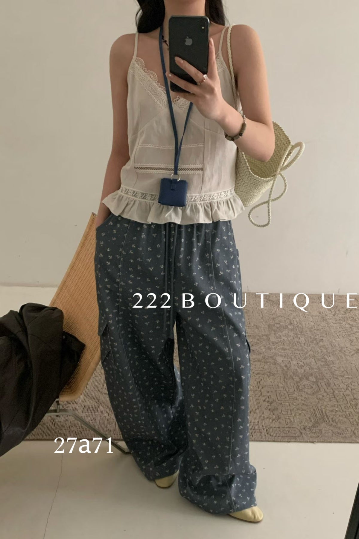 27a71 - LACE CAMI TOP
