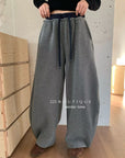 19q41 Elastic-waist straight wool trousers