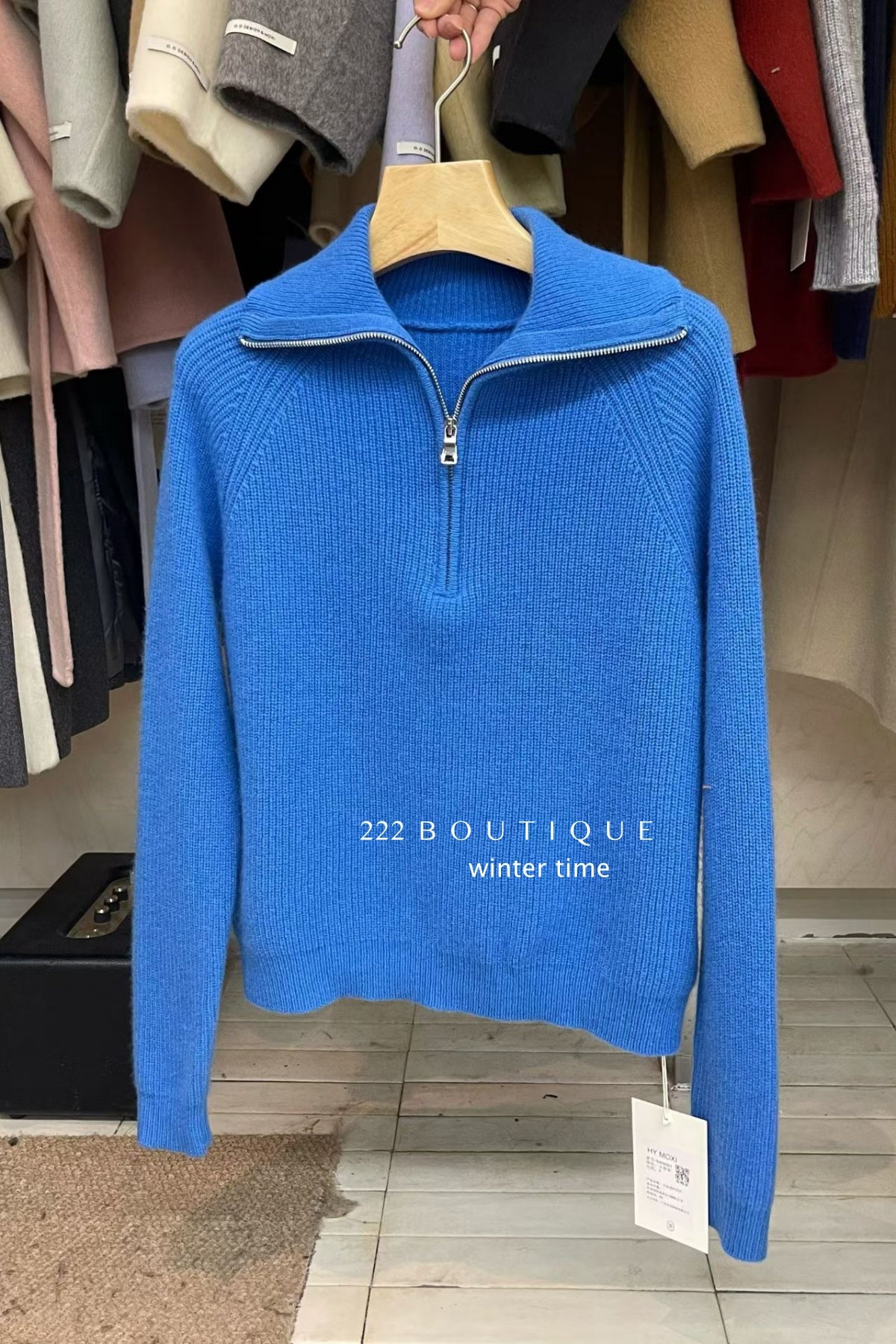 19a60 High-neck knit sweater