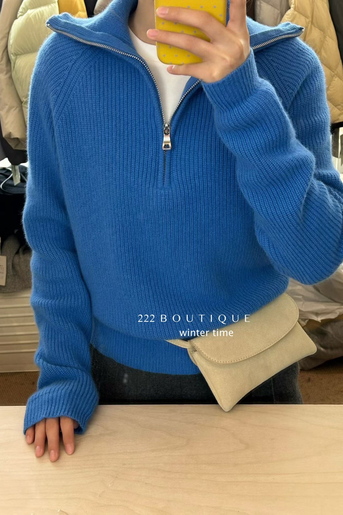 19a60 High-neck knit sweater