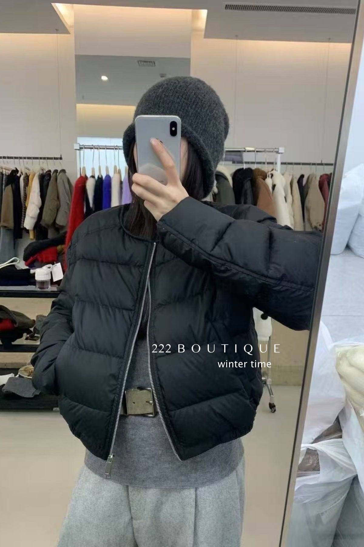 19a88 Down round-neck puffer jacket