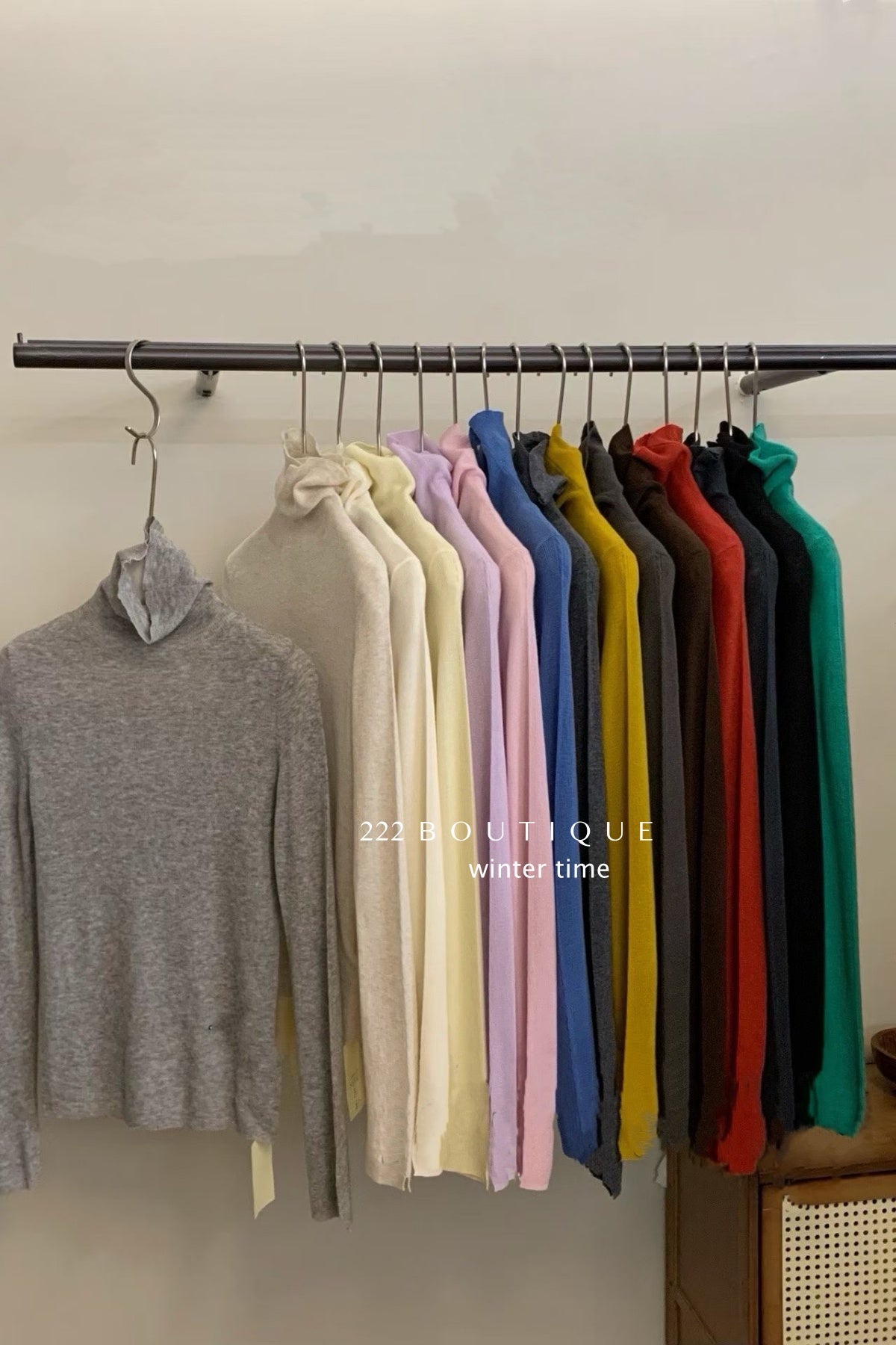 19a91 Basic cashmere turtleneck sweater