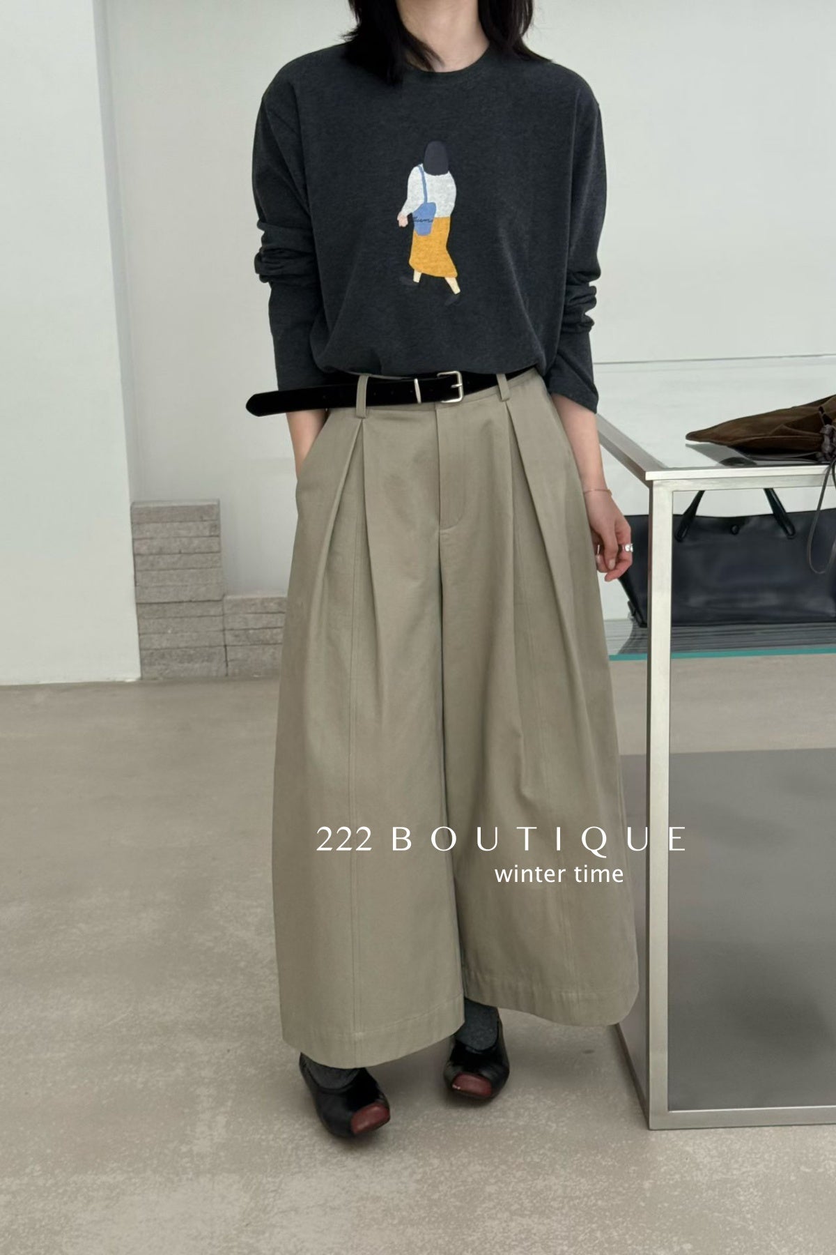 20q14 Wool–khaki blend cropped trousers with belt